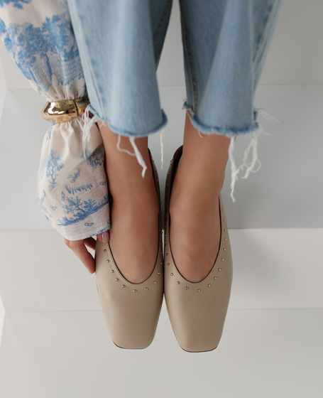 Loxeria Beige Leather Women's Ballerina Flats