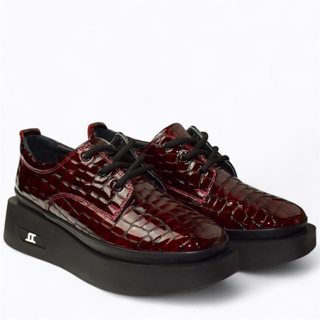 Noverin Women's Burgundy Leather Low-Cut Shoes