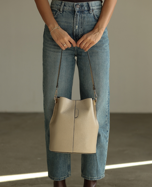 Nicole XL Cappuccino - Women's Leather Tote Bag