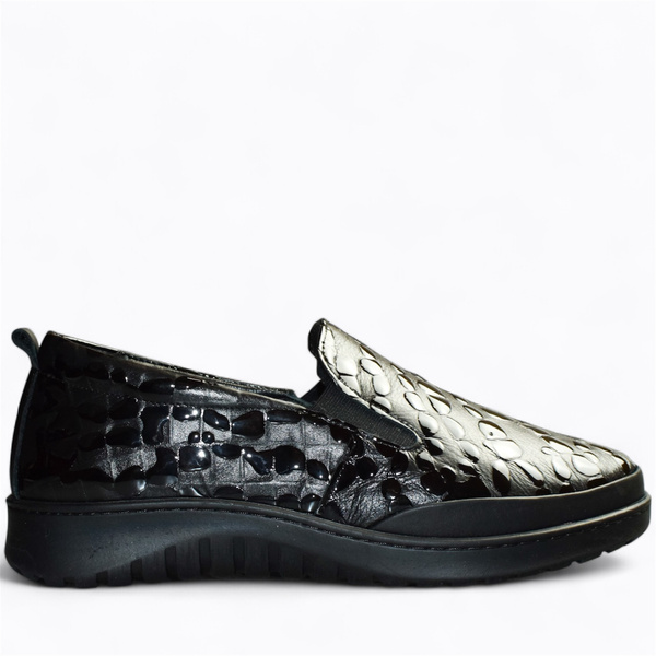 Diomera Women's Black Leather Low-Cut Shoes