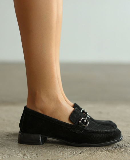 Liorina Women's Black Leather Low-Cut Shoes