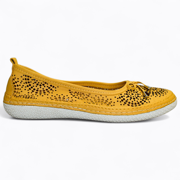Ersinea Women's Mustard-Colored Leather Low-Cut Shoes