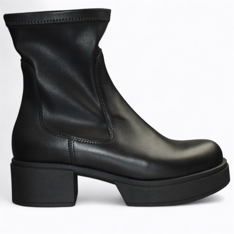 Skórzane czarne botki damskie Getta