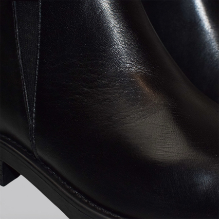 Skórzane czarne botki damskie Tirelis