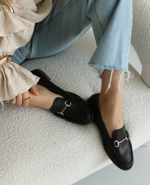 Fenella Women's Black Leather Low-Cut Shoes
