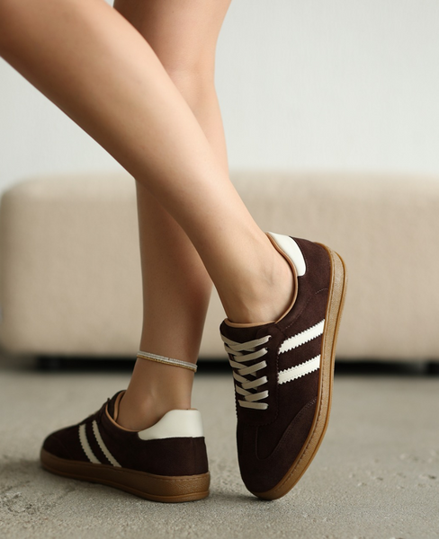 Magline Women's Leather Chocolate-Colored Sneakers