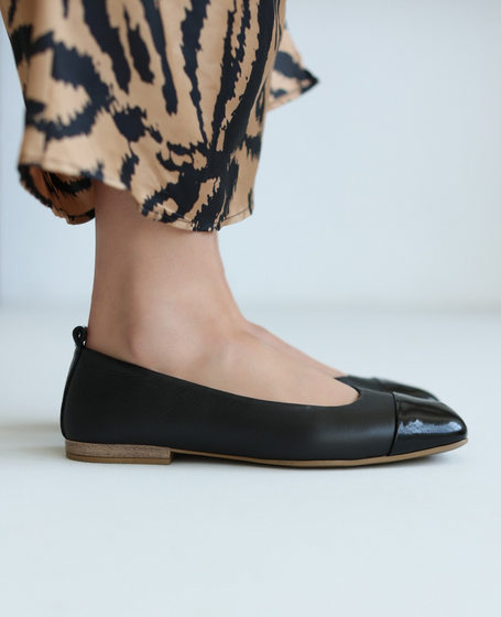 Rivanna Women's Black Leather Ballerina Flats