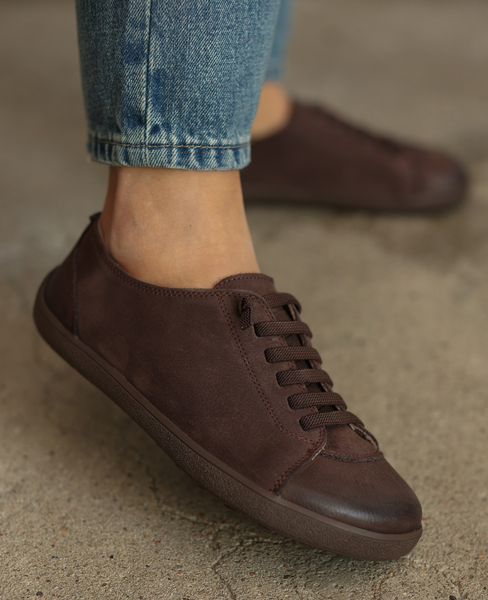 Belania Women's Leather Chocolate-Brown Barefoot Low-Top Shoes