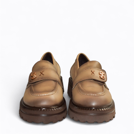 Fenoria Women's Taupe Leather Loafers