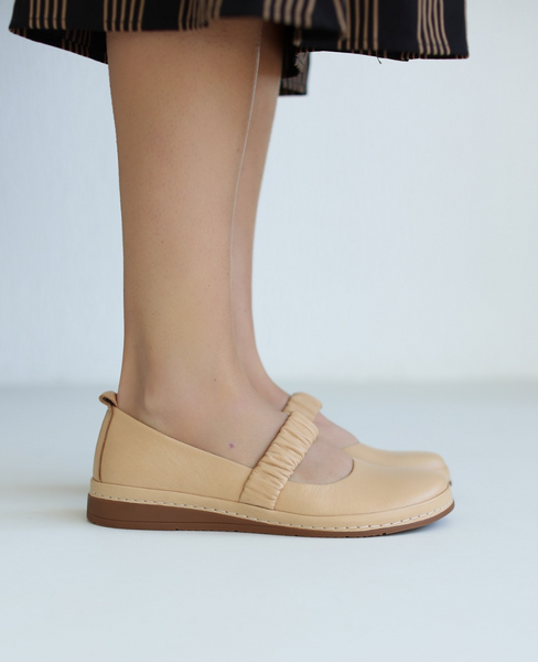 Ivelori Women's Cappuccino Leather Loafers