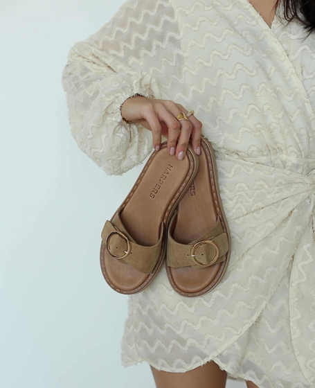 Otrinna Women's Mustard-Colored Leather Flip-Flops