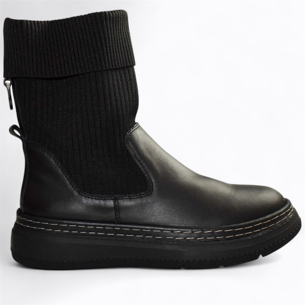 Yasiria Women's Black Leather Ankle Boots