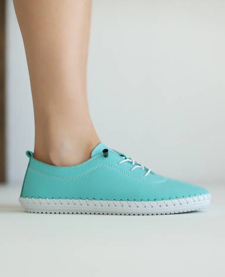 Rivessa Women's Mint-Colored Leather Low-Top Shoes