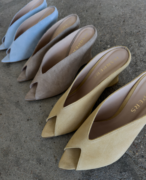 Krameti Beige Leather Women's Flip-Flops