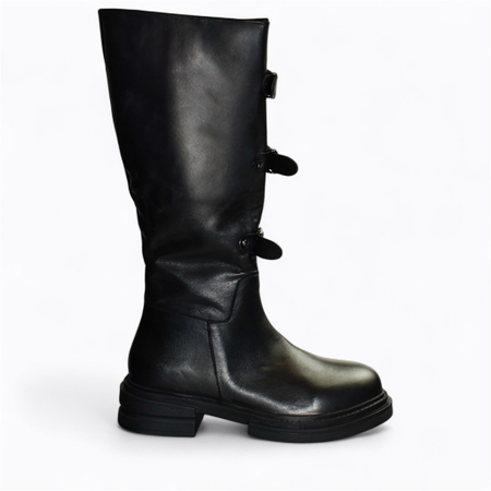 Skórzane czarne kozaki damskie Serafia