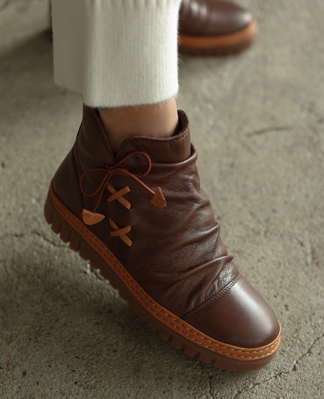 Doretta Women's Leather Chocolate-Brown Boots