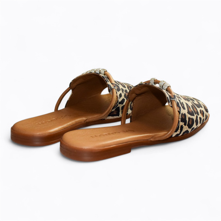 BEIGE WOMEN'S FLIP-FLOPS BY LUCERNA