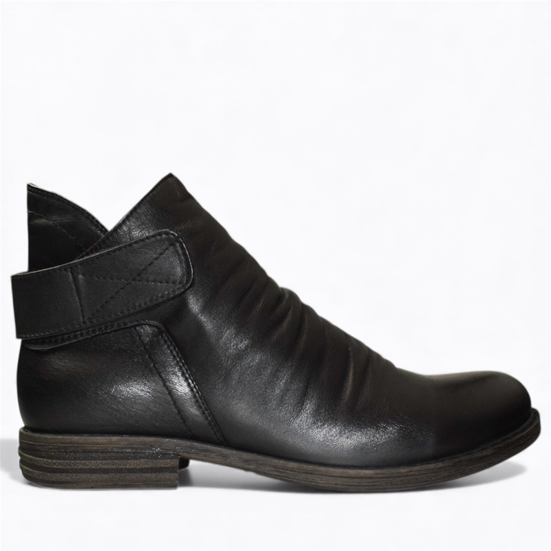Nixoria Women's Black Leather Ankle Boots