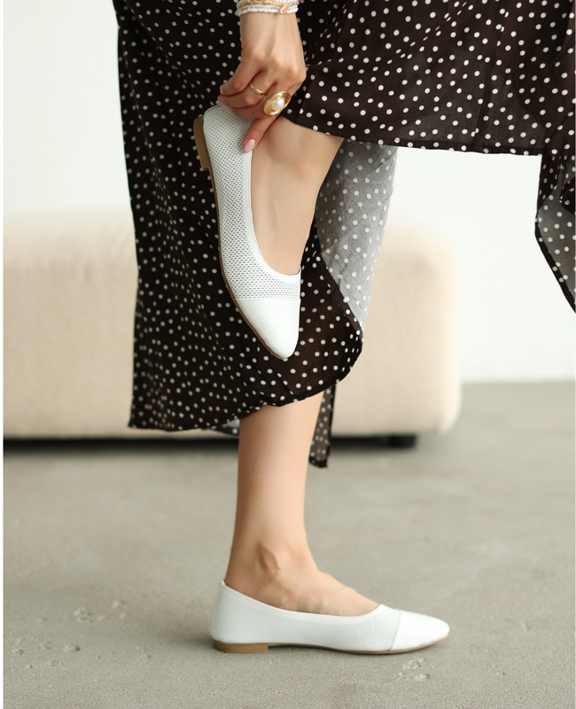 Halinor White Leather Women's Ballerina Flats