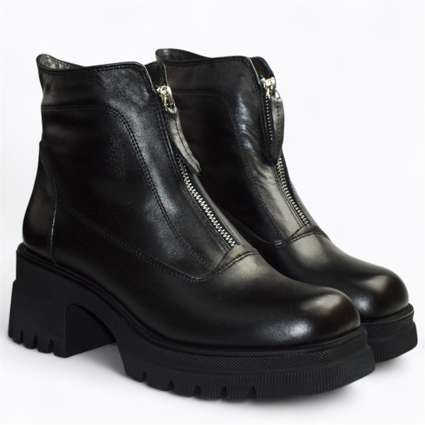 Auvrina Women's Black Leather Ankle Boots