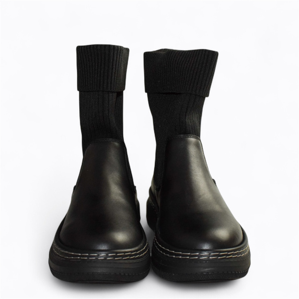 Yasiria Women's Black Leather Ankle Boots