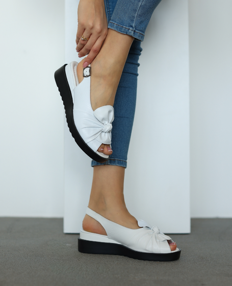 Nadriya White Leather Women's Sandals
