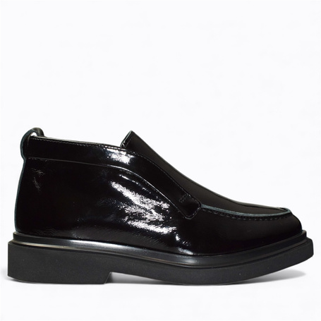 Oristia Women's Black Leather Ankle Boots