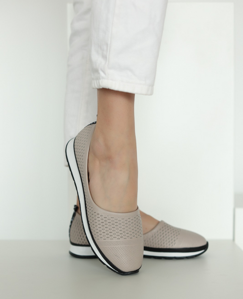 Belvita Beige Leather Women's Ballet Flats