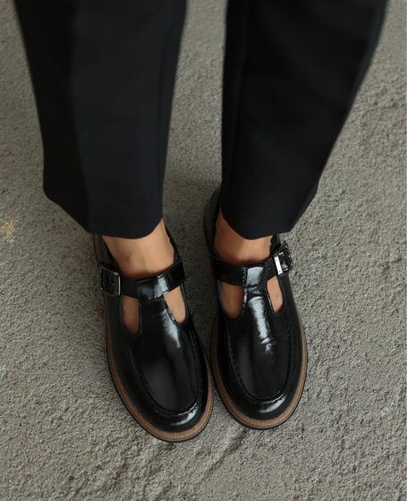 Mariele Women's Black Leather Low-Cut Shoes
