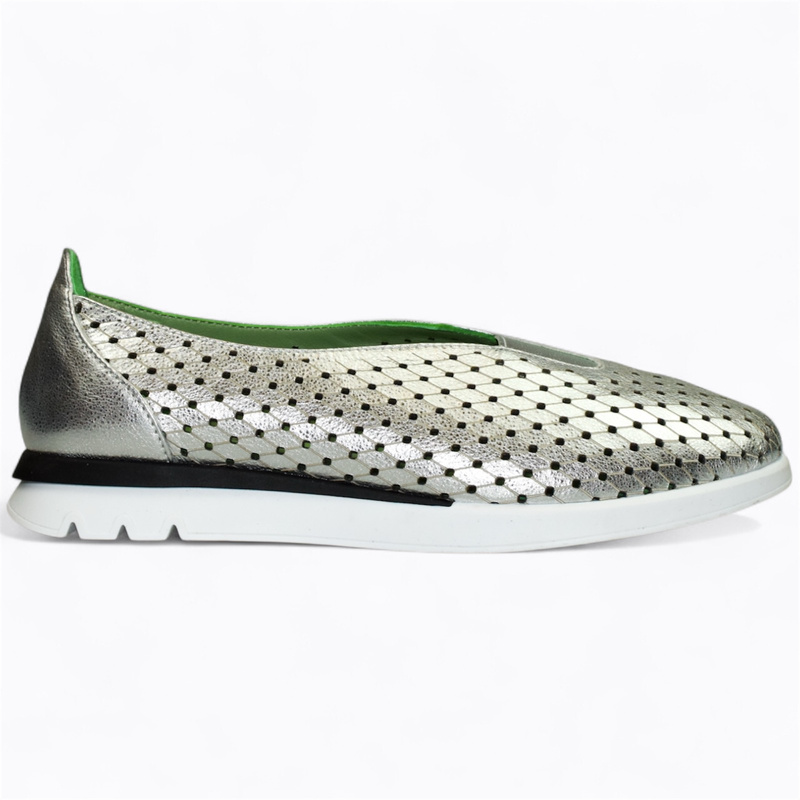 SILVER WOMEN'S SHOES FROM UBRALIA