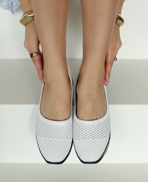 Belvita Women's White Leather Ballerina Flats
