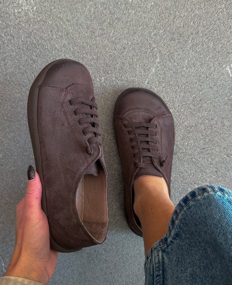 Belania Women's Leather Chocolate-Brown Barefoot Low-Top Shoes