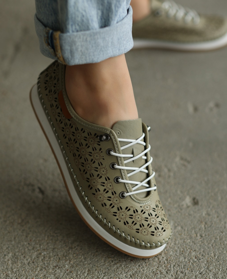 Jovella Women's Olive Leather Low-Top Shoes