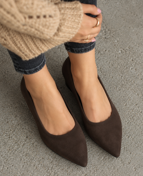 Reccepi Women's Leather Chocolate-Brown Pumps