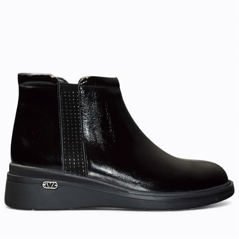 Sarvina Women's Black Leather Ankle Boots