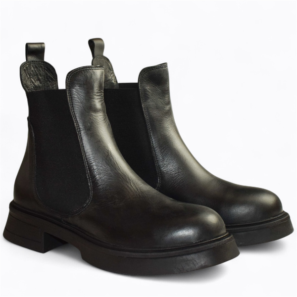 Micenti Women's Black Leather Ankle Boots