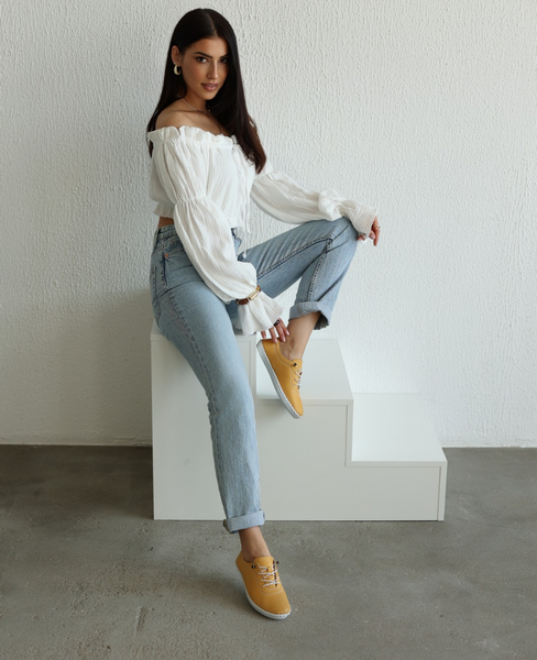 Rivessa Women's Mustard-Colored Leather Low-Top Shoes