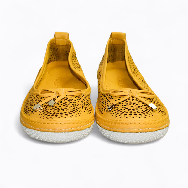 Ersinea Women's Mustard-Colored Leather Low-Cut Shoes