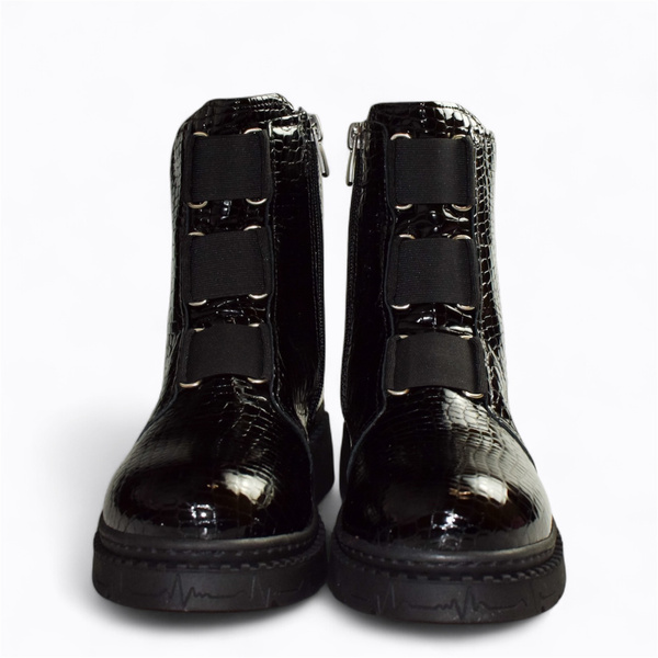 Galenna Women's Black Leather Ankle Boots