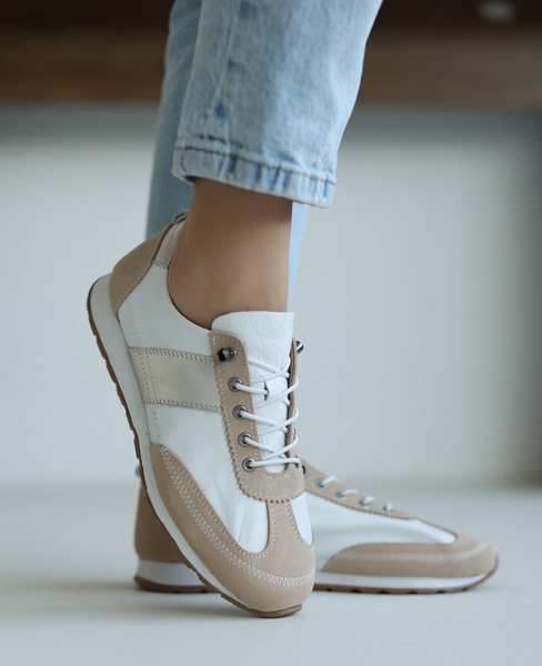 Corlina Women's White Leather Low-Top Shoes