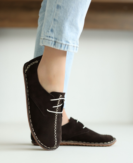 Niselva Women's Leather Chocolate-Brown Low-Cut Shoes