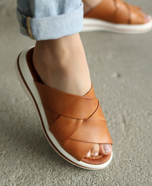 Palvini Women's Red Leather Flip-Flops