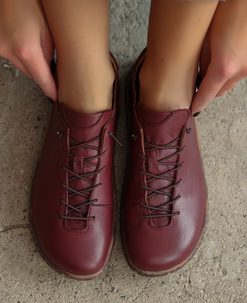 Carmira Women's Burgundy Leather Low-Cut Shoes with a Barefoot Toe