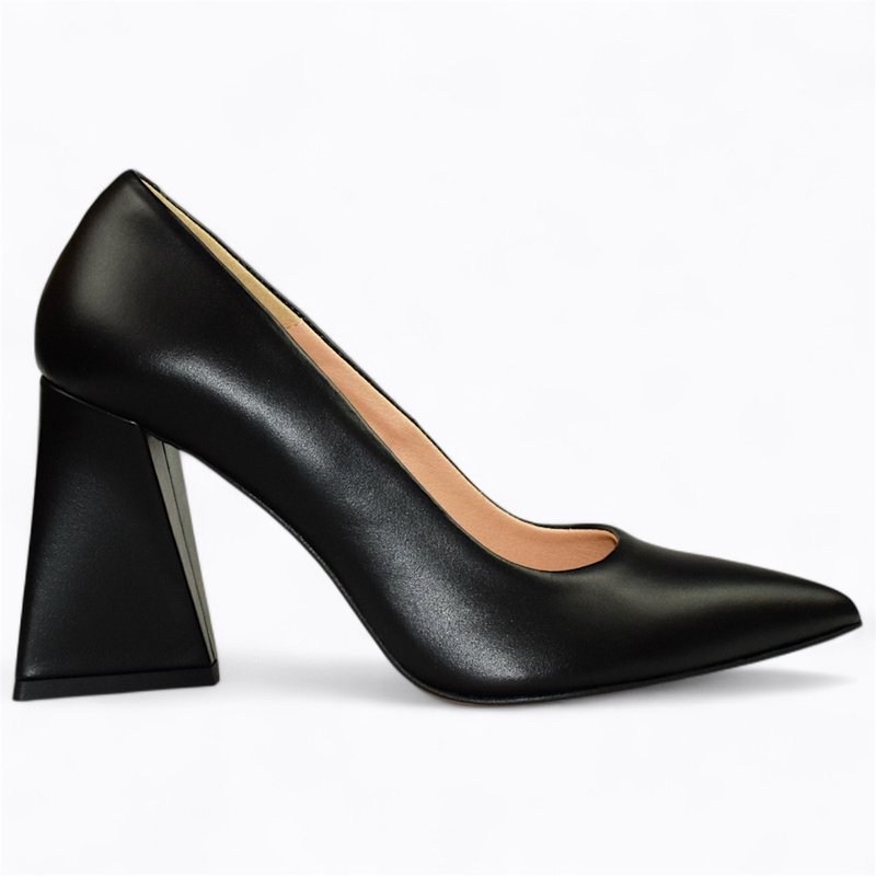 WESTERI BLACK WOMEN'S PUMPS