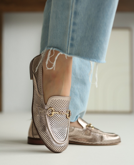Fenella Women's Leather and Copper Low-Cut Shoes