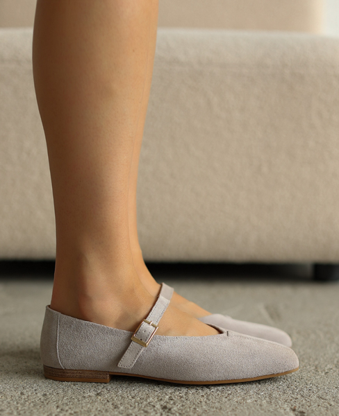 Olivina Women's Gray Leather Low-Top Shoes