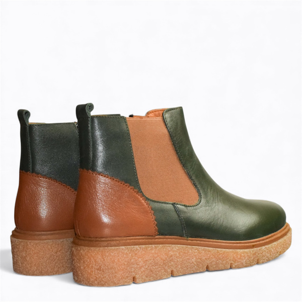 SIGRIND WOMEN'S GREEN LEATHER ANKLE BOOTS