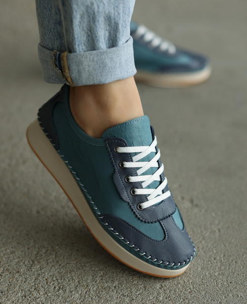 Jorveth Women's Blue Leather Low-Cut Shoes