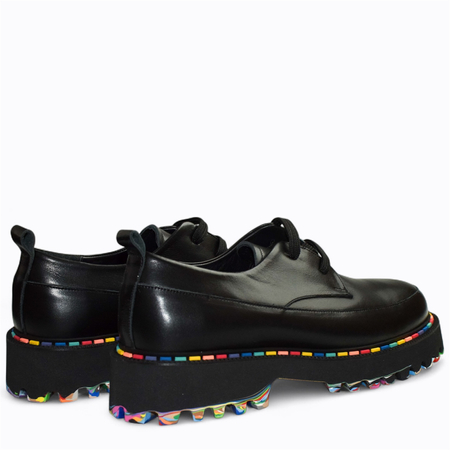 Skórzane czarne półbuty damskie Olimira