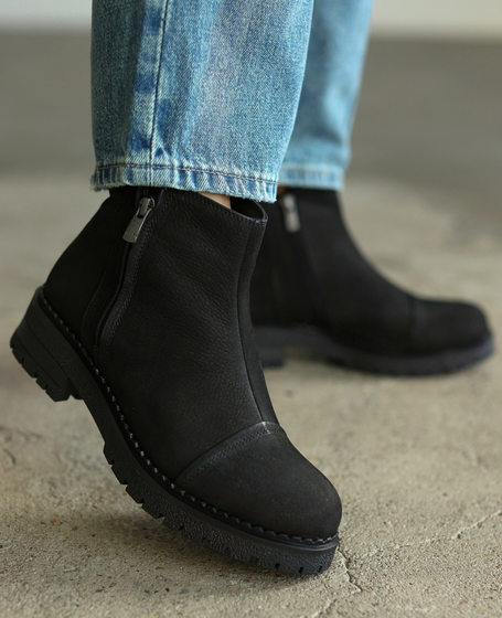 Hilenna Women's Black Leather Ankle Boots